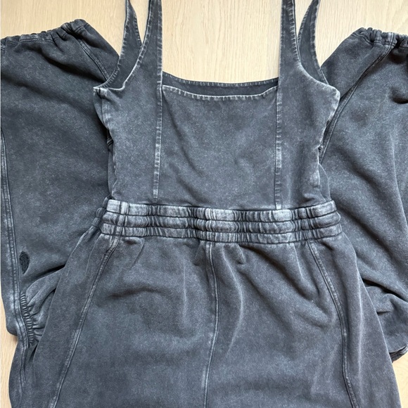 SOLD-NWOT-FREE PEOPLE-FREE MOVEMENT charcoal black/gray Jumpsuit - Picture 6 of 7